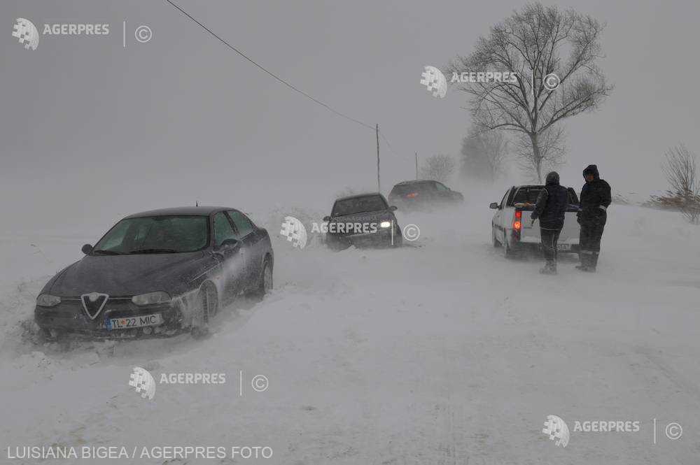 Constanta Toate Masinile Blocate De Viscol Au Fost Deszapezite.jpeg