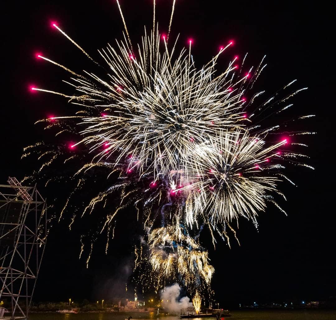 artificii delta waves fest