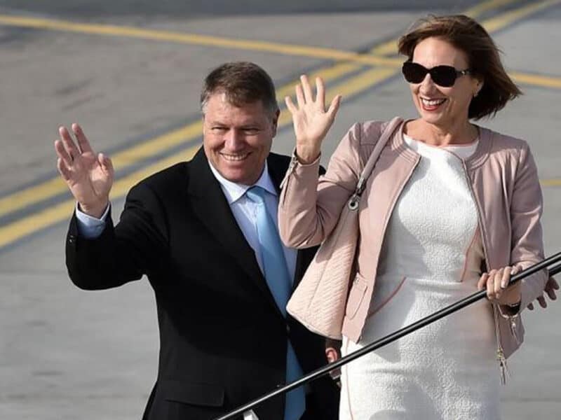 klaus iohannis avion