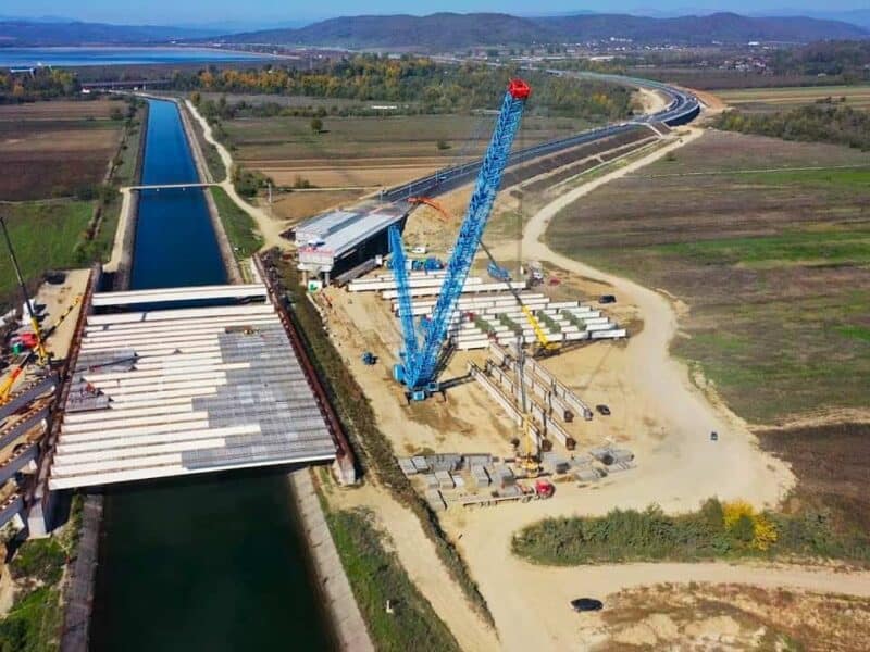 Autoritățile române semnează contractul pentru finalizarea Autostrăzii Transilvania