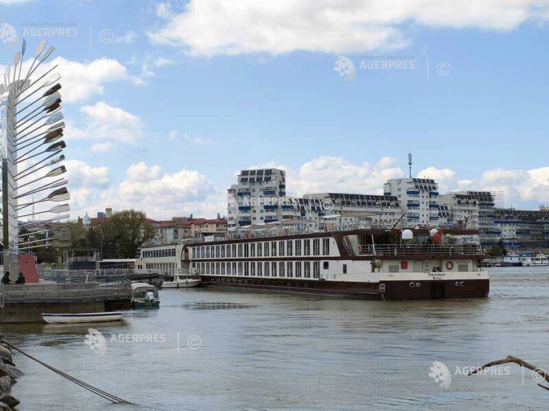 foto acostare croaziera