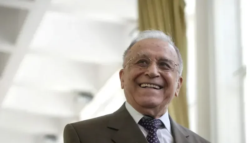 Ion Iliescu trimis în judecată pentru infracțiuni contra umanității în cazul Mineriadei din 1990