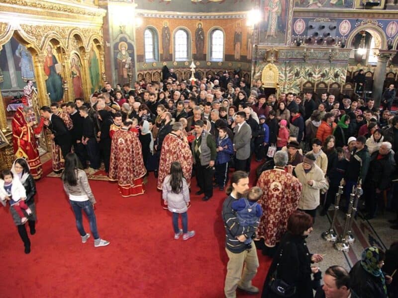 Joia Mare aduce tradiții profunde și ritualuri emoționante înainte de Paște