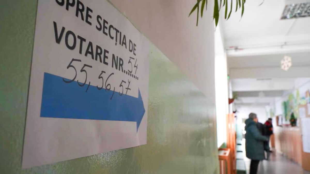 Alegeri prezidențiale în România cu aproape 18.000 de secții de votare disponibile duminică