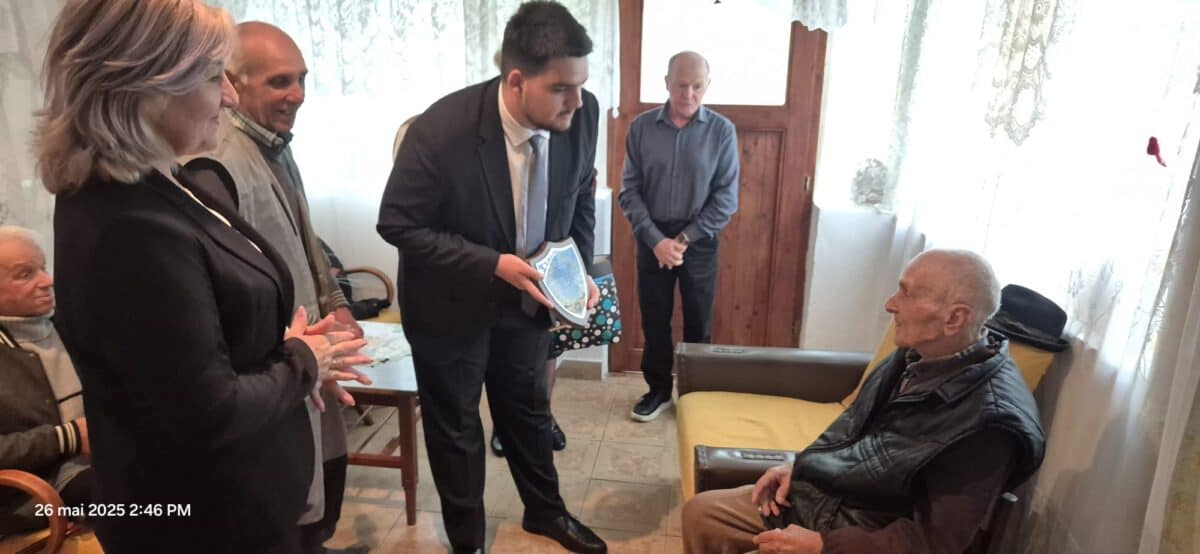 foto veteran placheta