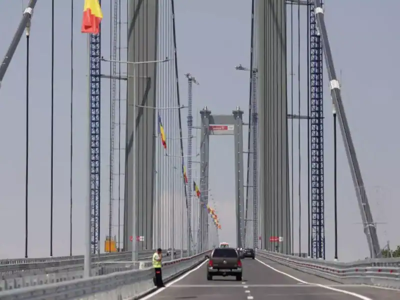 podul peste dunare de la braila