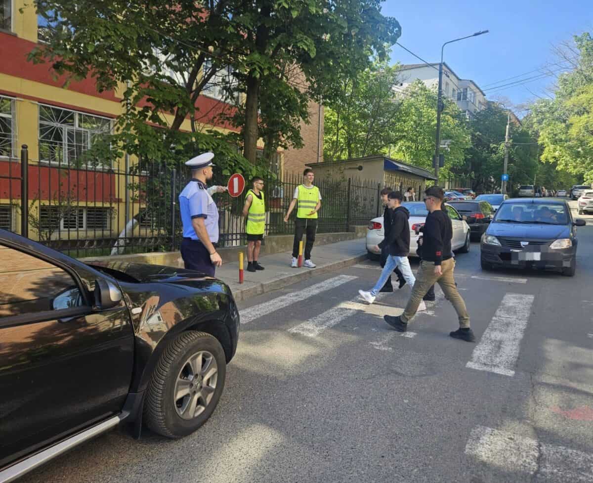 politie elevi circulatie