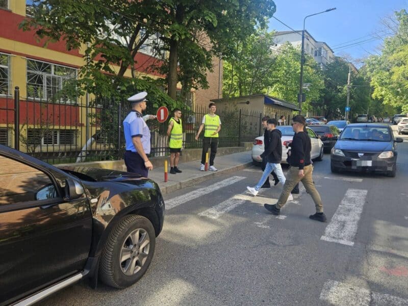 politie elevi circulatie