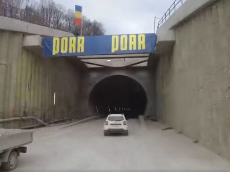 Primul tunel rutier din România avansează pe Autostrada Sibiu – Pitești