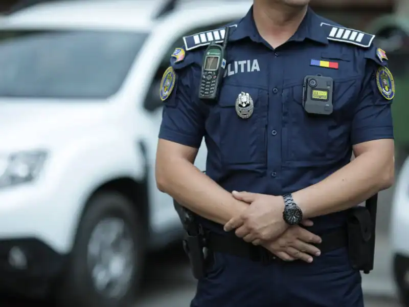 Politist roman cu bodycam