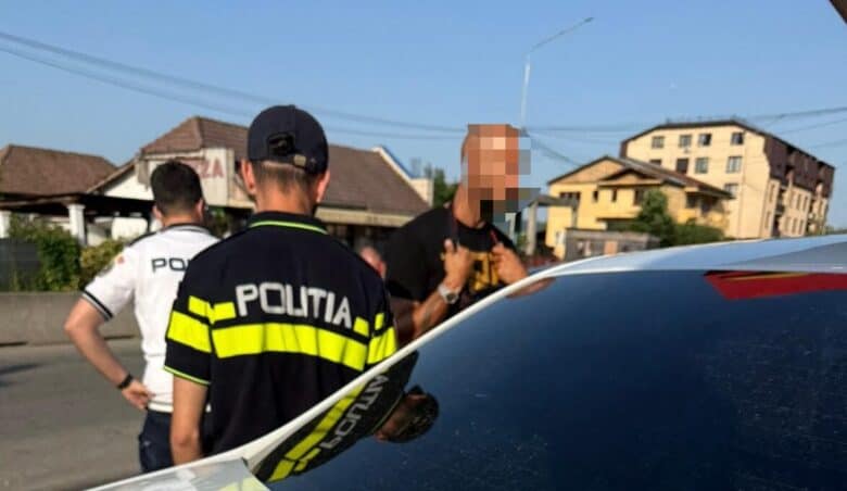 Andrew Tate își recuperează permisul de conducere după contestarea suspendării