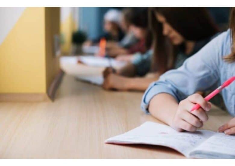 Evaluarea Națională va fi regândită pentru a include mai multe discipline și competențe cheie