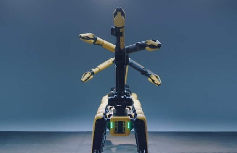 Roboți de la Boston Dynamics încântă publicul cu o coregrafie impresionantă pe muzica Queen
