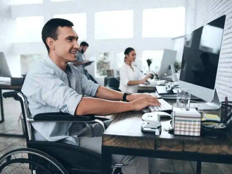 România trebuie să conformeze site-urile web la Directiva Europeană privind Accesibilitatea