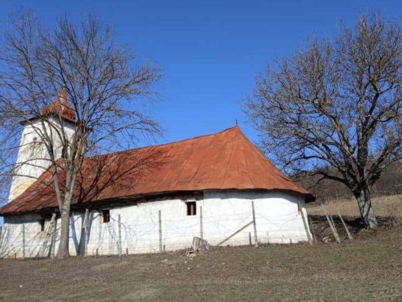 Valea Sasului supraviețuiește cu doar doi locuitori într-o comunitate legată de trecut