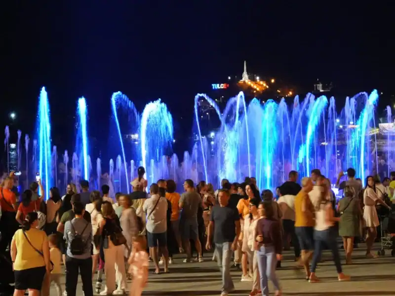 Faleza Tulcea fantana arteziana 03