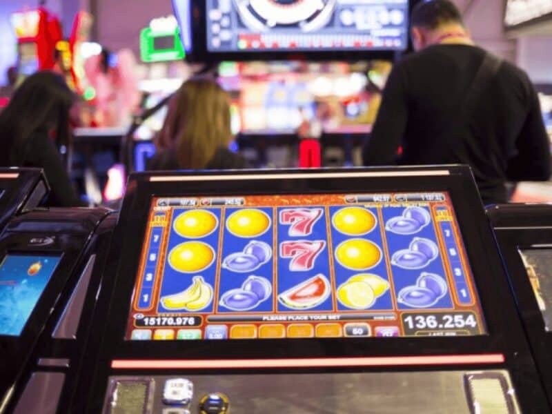 Bolojan anunță impozite suplimentare pentru bănci și jocuri de noroc pentru reducerea deficitului bugetar