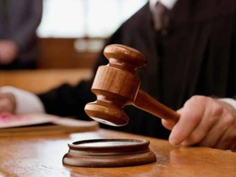 Premierul propune alinierea vârstei de pensionare în justiție la 65 de ani