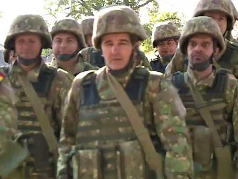 România introduce voluntariatul militar pentru tineri în reforma Legii apărării naționale