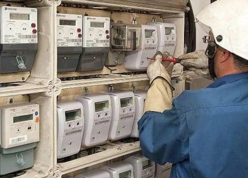 ANPC verifică furnizorii de energie electrică și aplică amenzi de peste 370.000 de lei