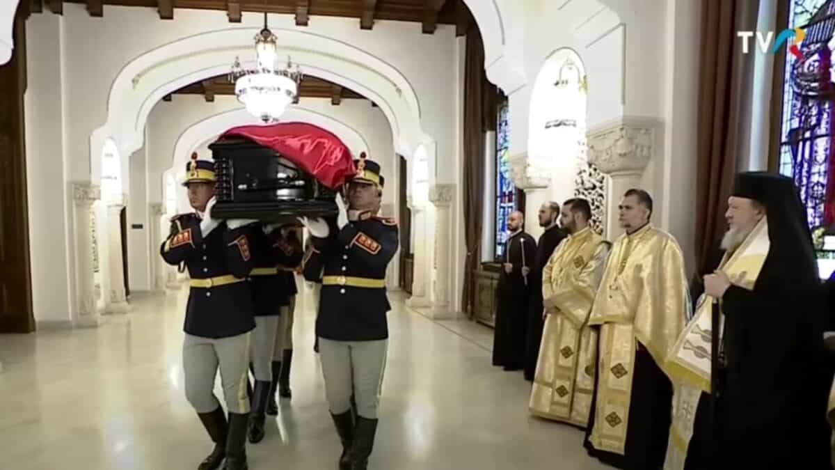 Ceremonii oficiale la Cotroceni pentru omagierea fostului președinte Ion Iliescu