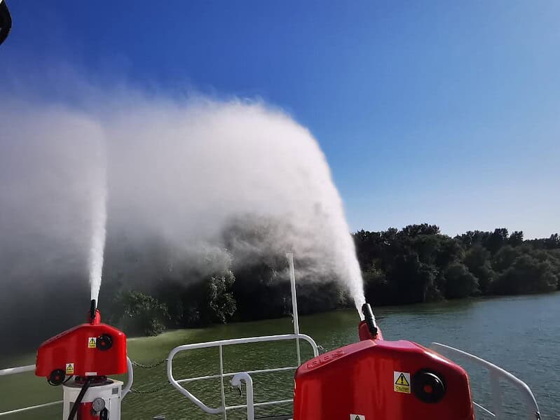 nava multirol incendiu