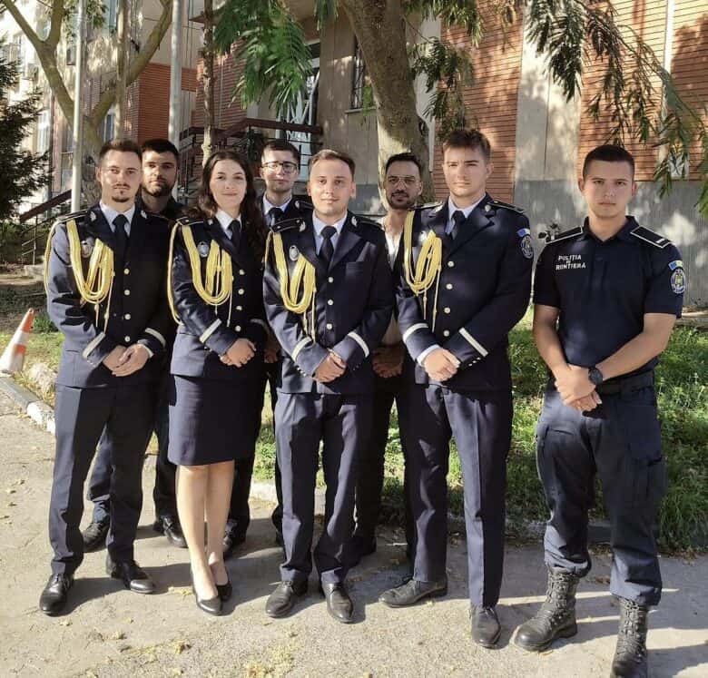 ofiteri noi Garda ce coasta