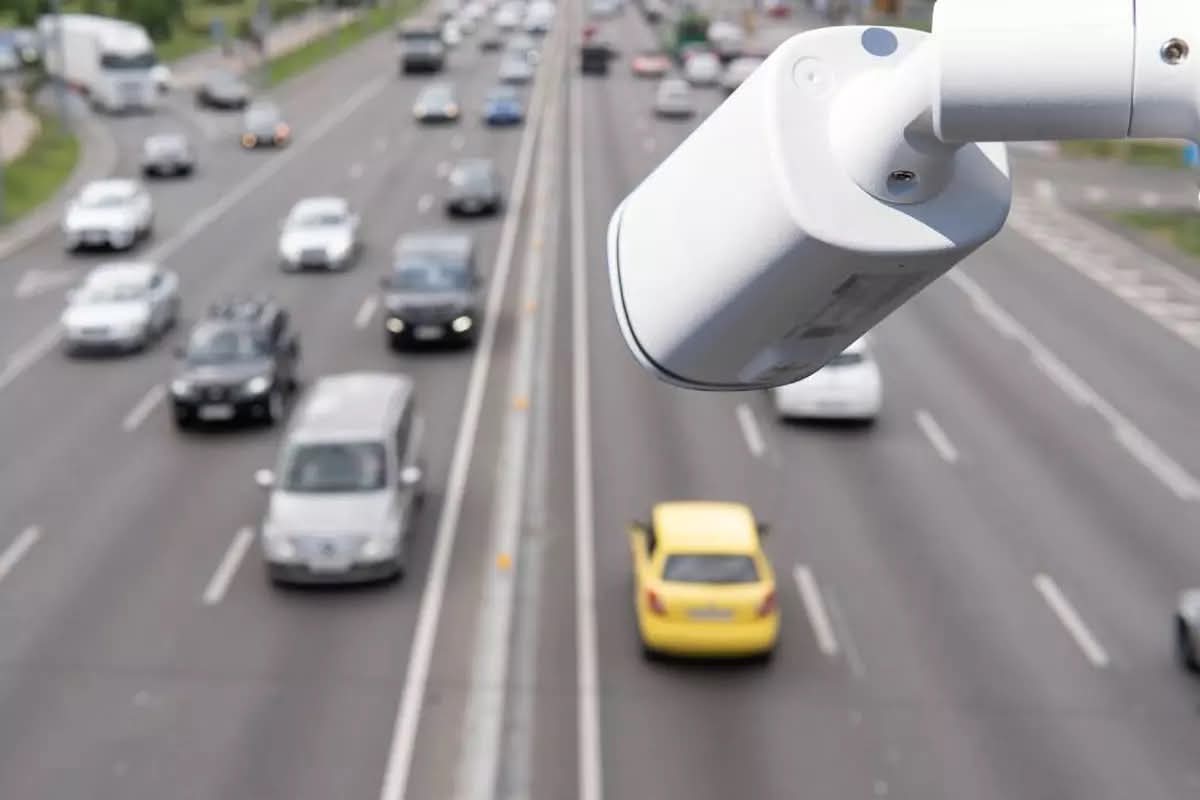 România va avea 400 de radare fixe pentru monitorizarea vitezei pe drumurile naționale
