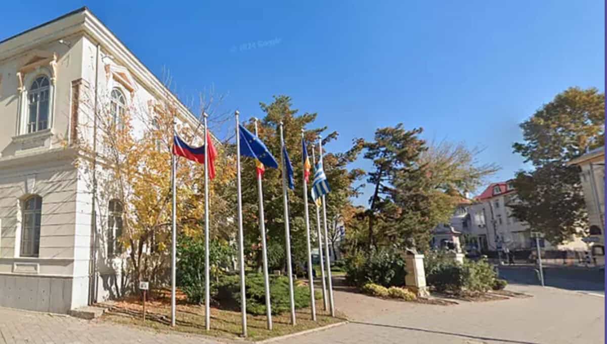 steaguri muzeu de arta