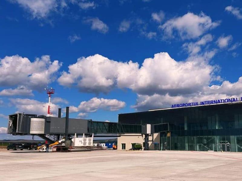 aeroport tulcea