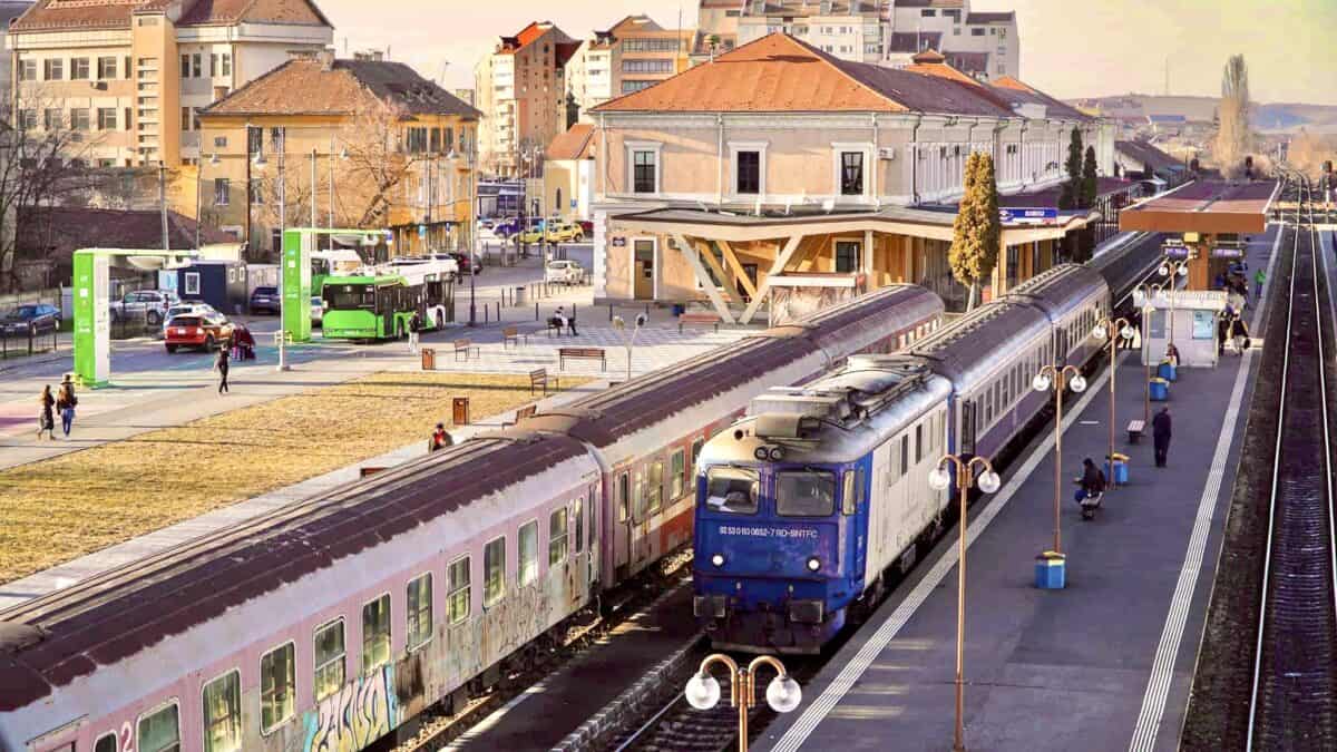 CFR Călători suspendă vânzările online luni pentru lucrări de mentenanță