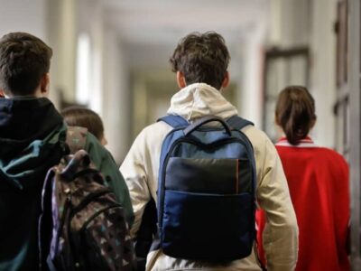 Elevii din Tulcea s-au înjumătățit în 30 de ani. Pentru copiii din Deltă, școala devine un lux