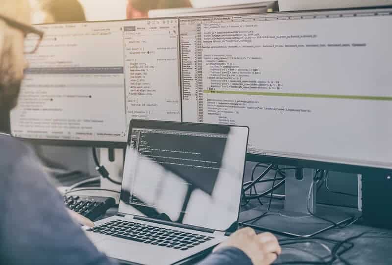 DNSC avertizează utilizatorii despre riscurile expunerii adresei IP în mediul online