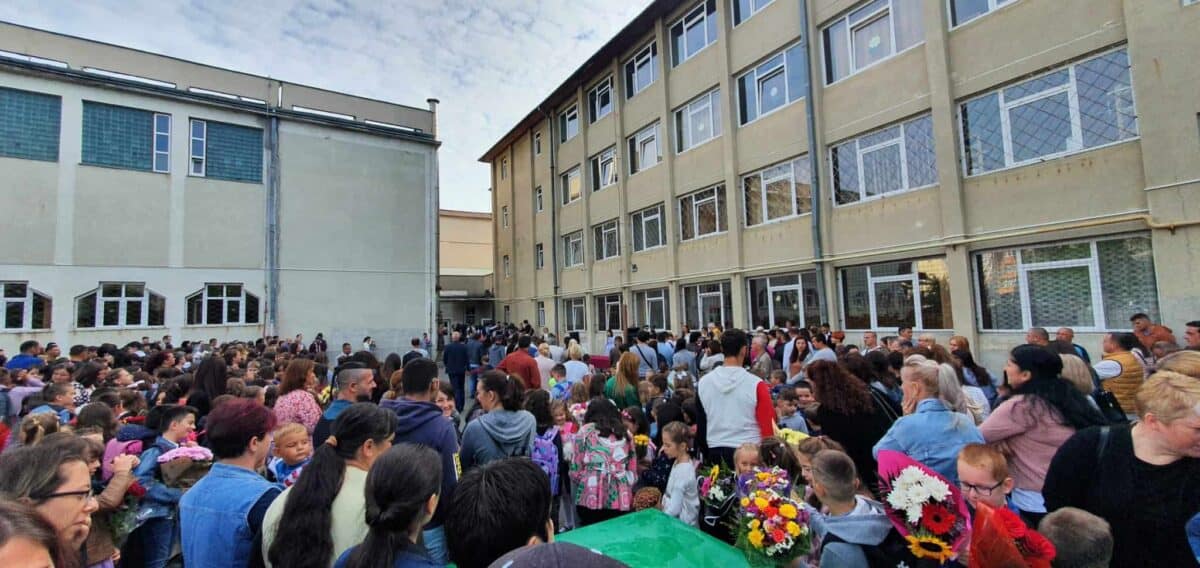 Elevii din România încep noul an școlar pe 8 septembrie cu 36 de săptămâni de cursuri