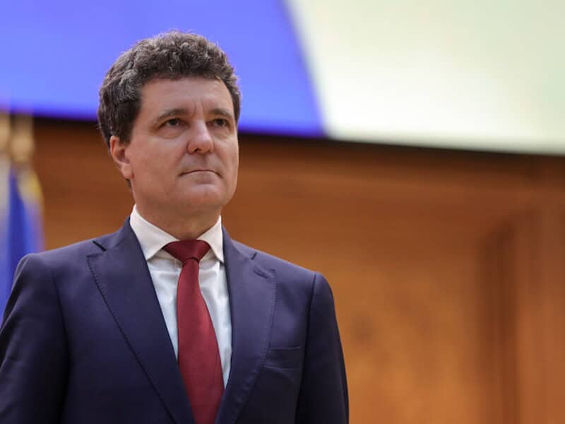 Nicușor Dan avertizează asupra eșecurilor instituționale ale României și amenințărilor externe