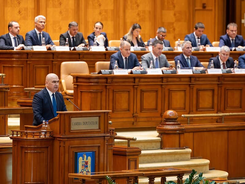 Parlamentul respinge moțiunea de cenzură și susține reforma companiilor publice