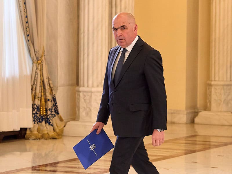 Premierul Bolojan amenință cu demisia dacă reforma administrației nu este adoptată
