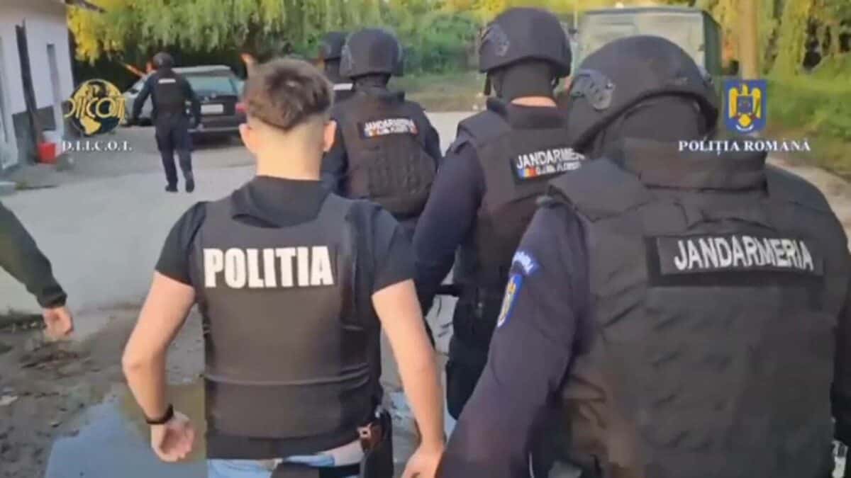 Procurorii DNA efectuează 47 de percheziții într-un dosar de evaziune fiscală de 90 milioane lei