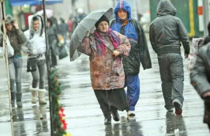 România experimentează o răcire bruscă a vremii cu minime de minus 2 grade în depresiuni