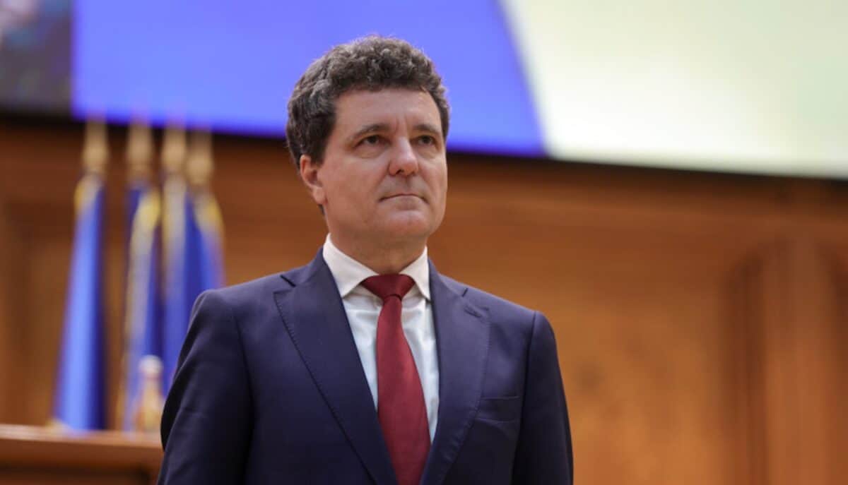 România înăsprește legislația împotriva cămătăriei prin confiscarea banilor împrumutati ilegal