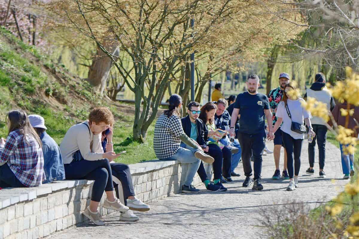 Temperaturile vor depăși valorile normale în România până la începutul lui octombrie