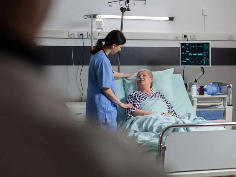 Toate spitalele din România vor instala butoane de panică și camere de supraveghere în ATI și UPU