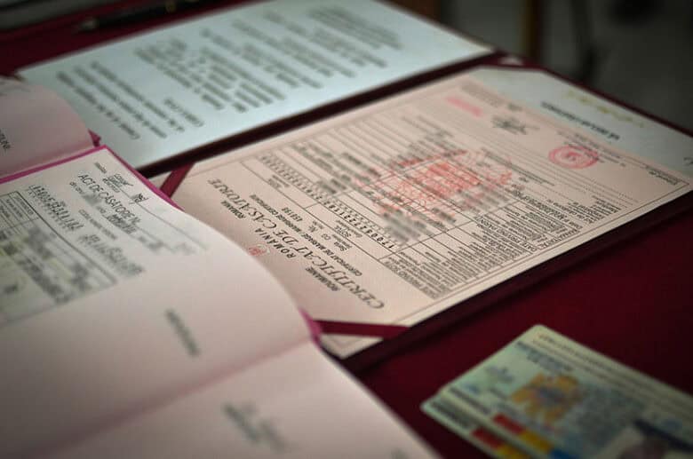 Avertisment important de la MAI privind plastificarea actelor de stare civilă