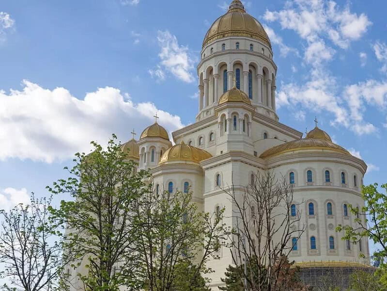 Catedrala Mântuirii Neamului se deschide oficial pentru credincioși într-un moment istoric