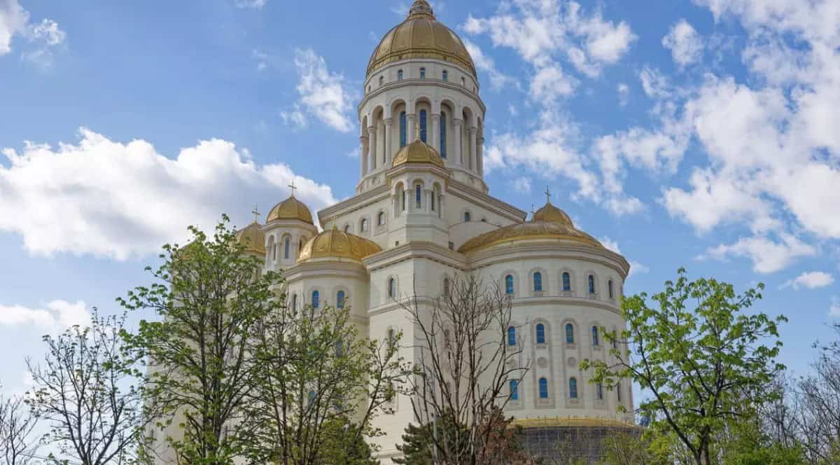 Catedrala Mântuirii Neamului se deschide oficial pentru credincioși într-un moment istoric