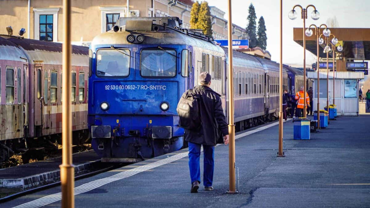 CFR Călători anunță schimbarea orei de plecare a trenurilor din 26 octombrie 2025