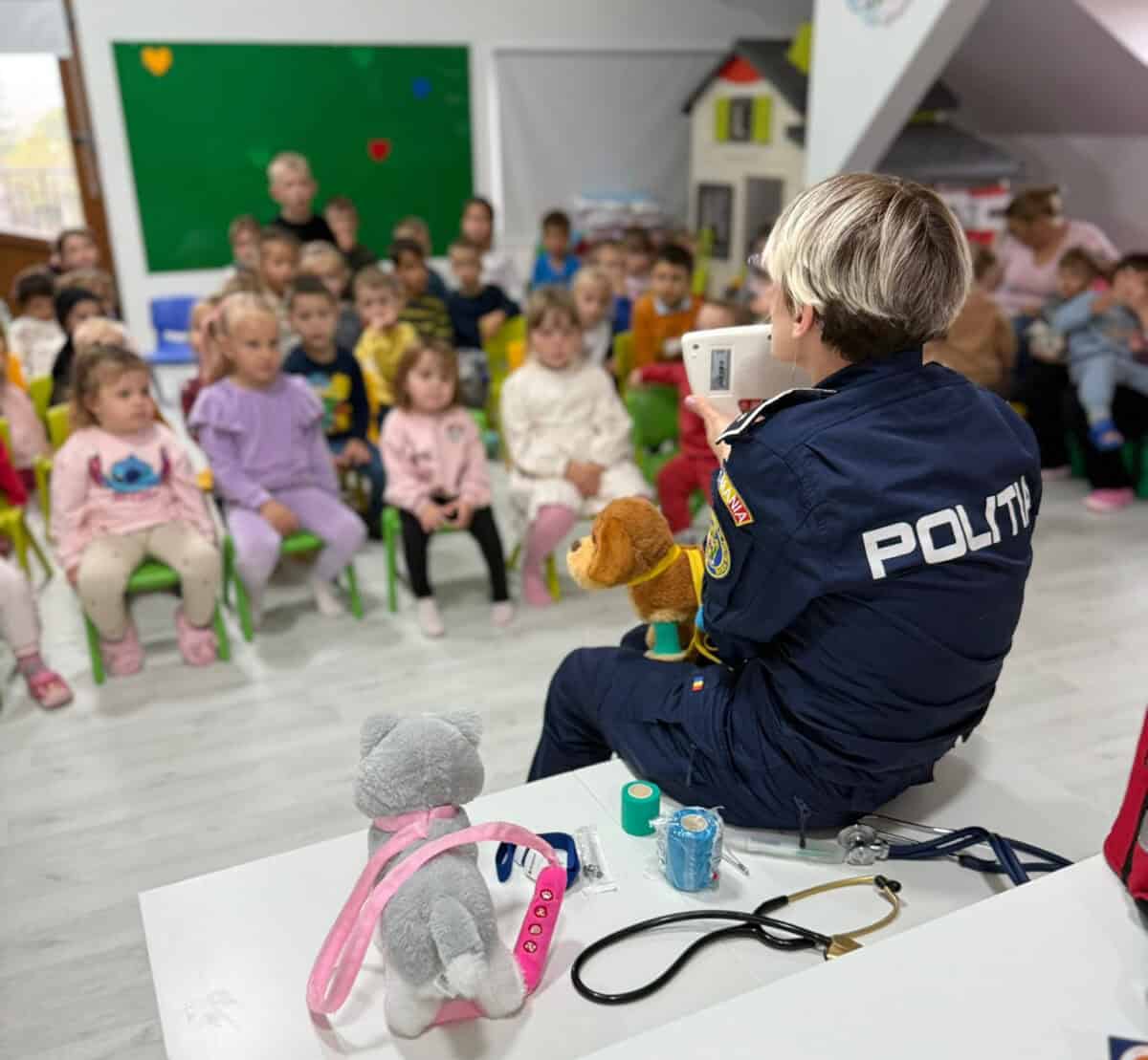 copii politie animale