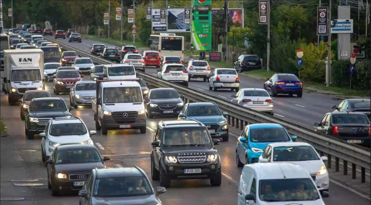 Noua taxă de acces pentru șoferii din afara Bucureștiului ar putea reduce congestionarea traficului