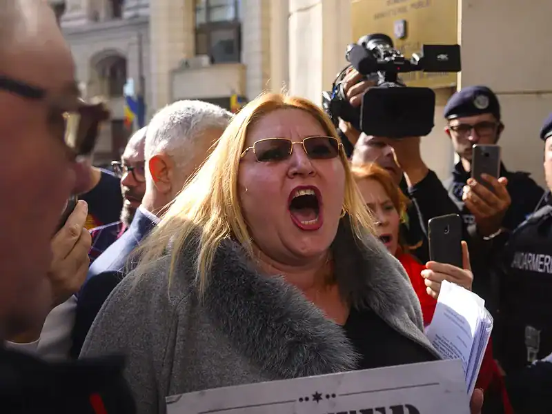 Parchetul General a început urmărirea penală împotriva europarlamentarei Diana Șoșoacă