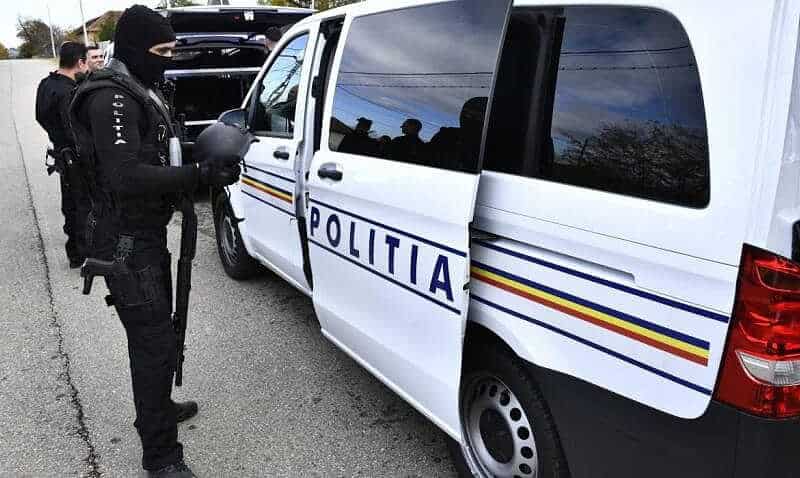 Poliția din Capitală a efectuat 35 de percheziții în dosarul de spălare de bani și delapidare